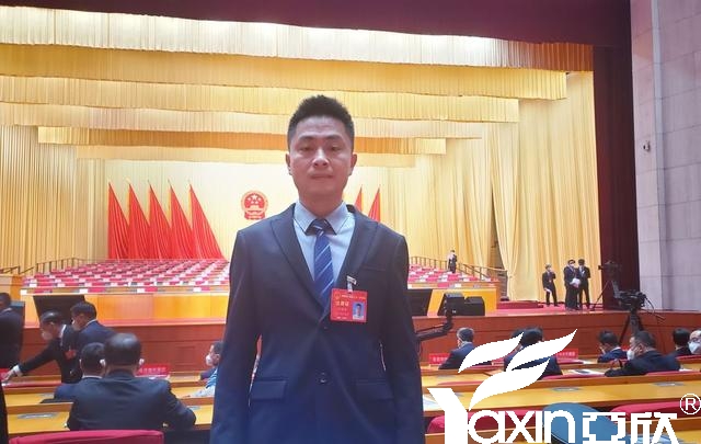 长沙尊龙凯时首页电器工会副主席刘焕林受邀加入市工会第二十一次代表大会(图3)